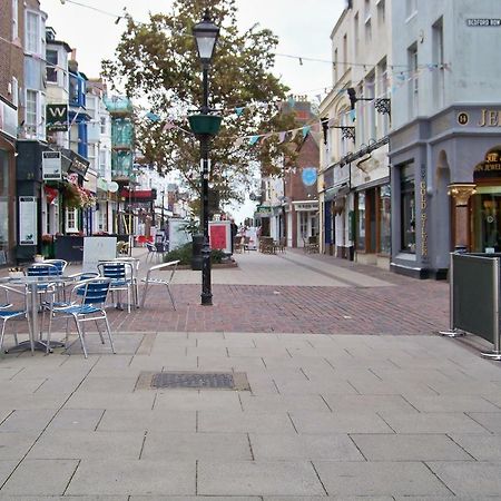 Queens Apartment Worthing Exterior foto