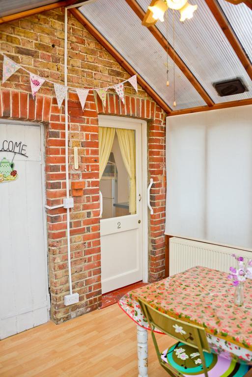 Queens Apartment Worthing Exterior foto